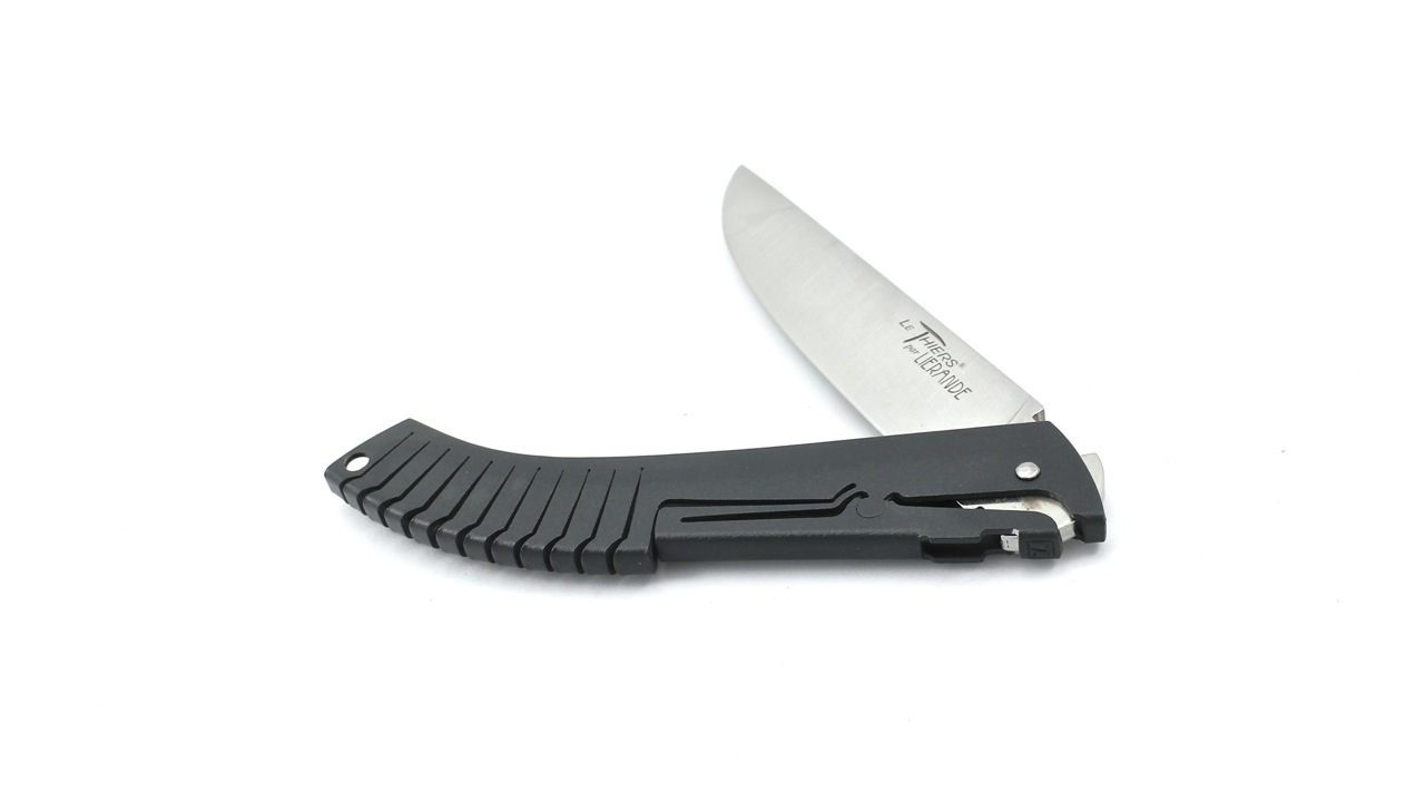 IMG_9855 LIÉRANDE Thiers Messer dunkelgrau XC75 Carbon