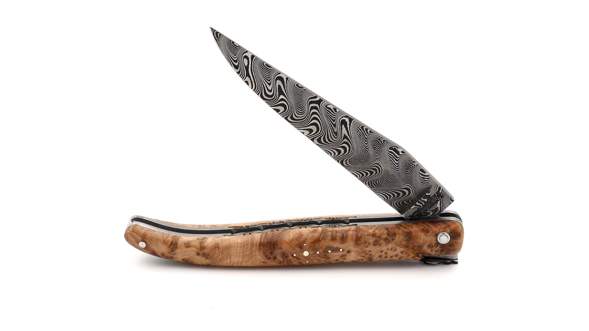 Laguiole en Aubrac damascus full handle juniper wood with double plates 12 cm