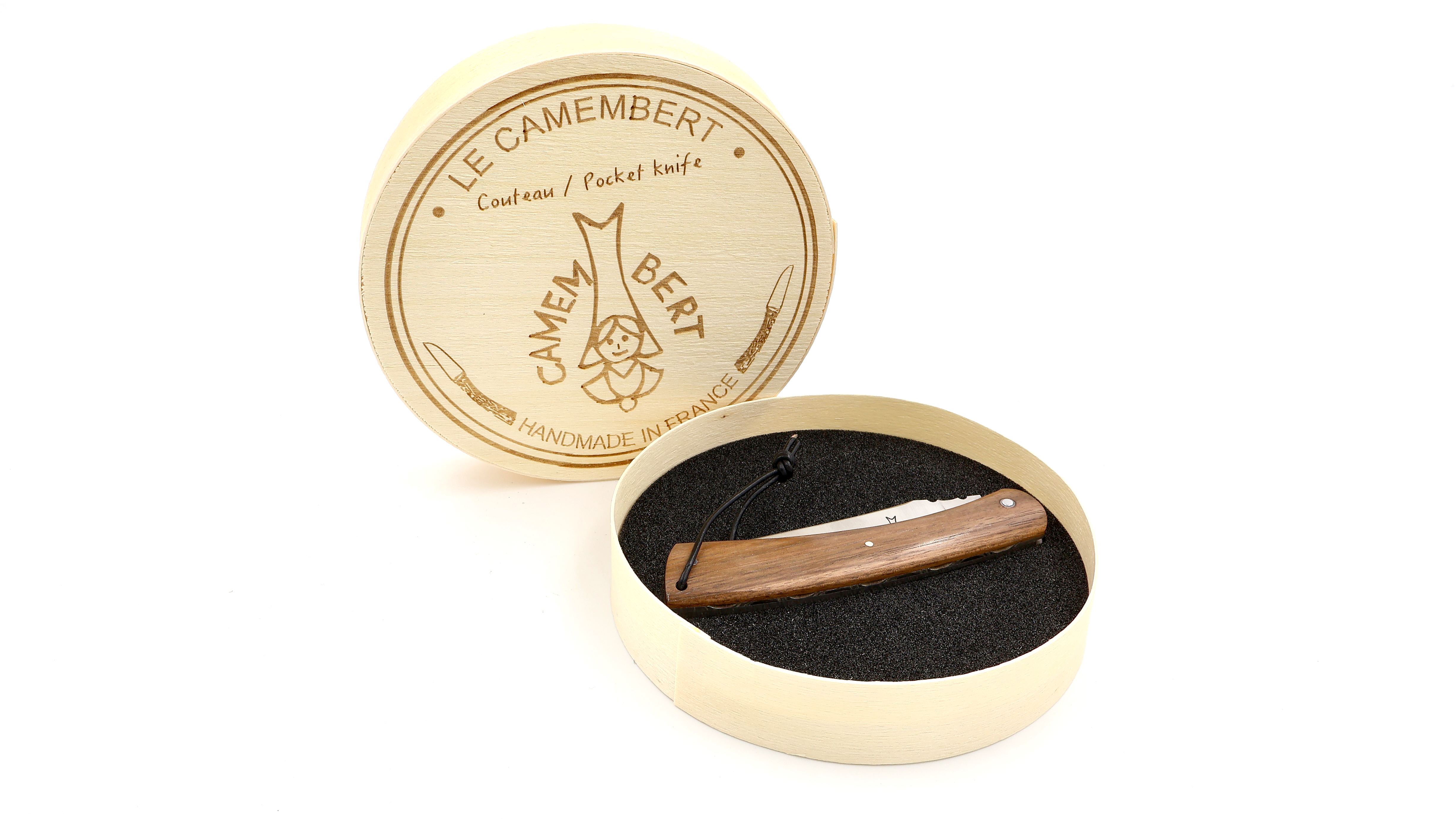 Laguiole en Aubrac Le CAMEMBERT guillochiert Nussbaum