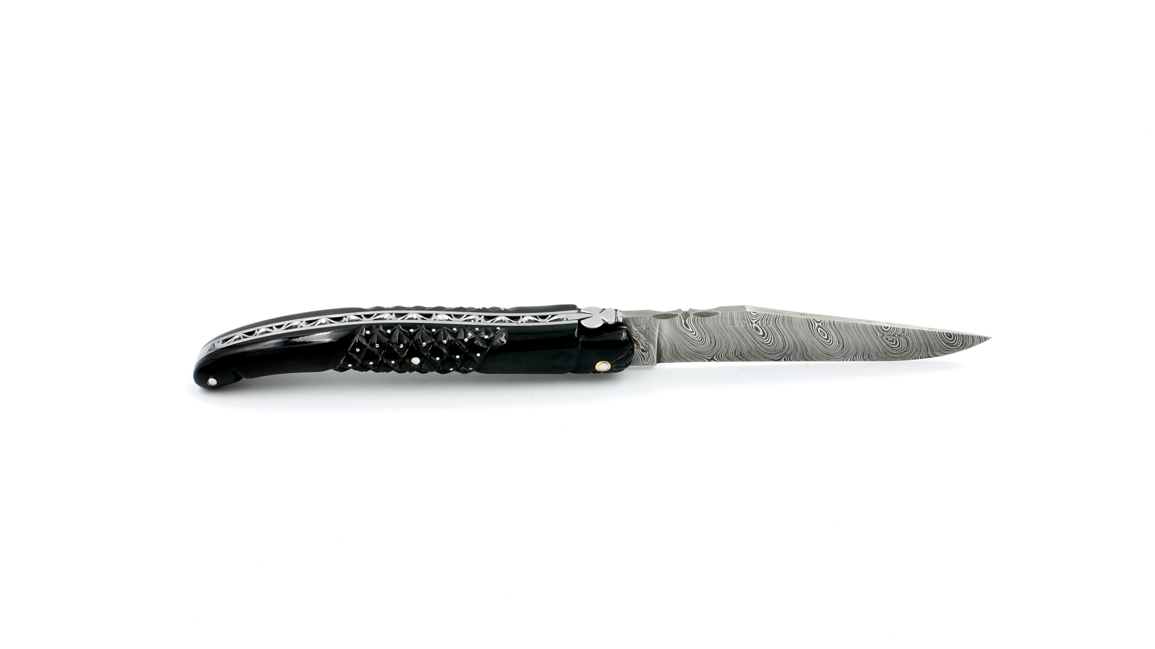 Fontenille Pataud Laguiole AIGUILLES (Needles) Sculpture buffalo horn 12 cm Fontenille Pataud Laguiole AIGUILLES (Needles) Sculpture buffalo horn 12 cm