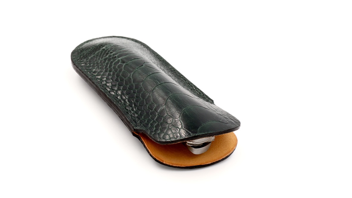 Atelier N°7 Stecketui Straussenbein Leder dunkelgrün 14,5 cm   Atelier N°7 Stecketui Straussenbein Leder dunkelgrün 14,5 cm
