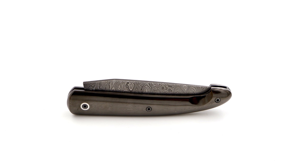 Atelier Ôdae Le PASSAGER  Karbonfiber handgeschmiedete Damastklinge  Atelier Ôdae Le PASSAGER  Karbonfiber handgeschmiedete Damastklinge