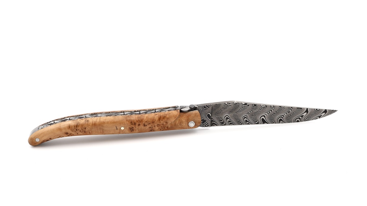Laguiole en Aubrac damascus full handle juniper wood with double plates 12 cm
