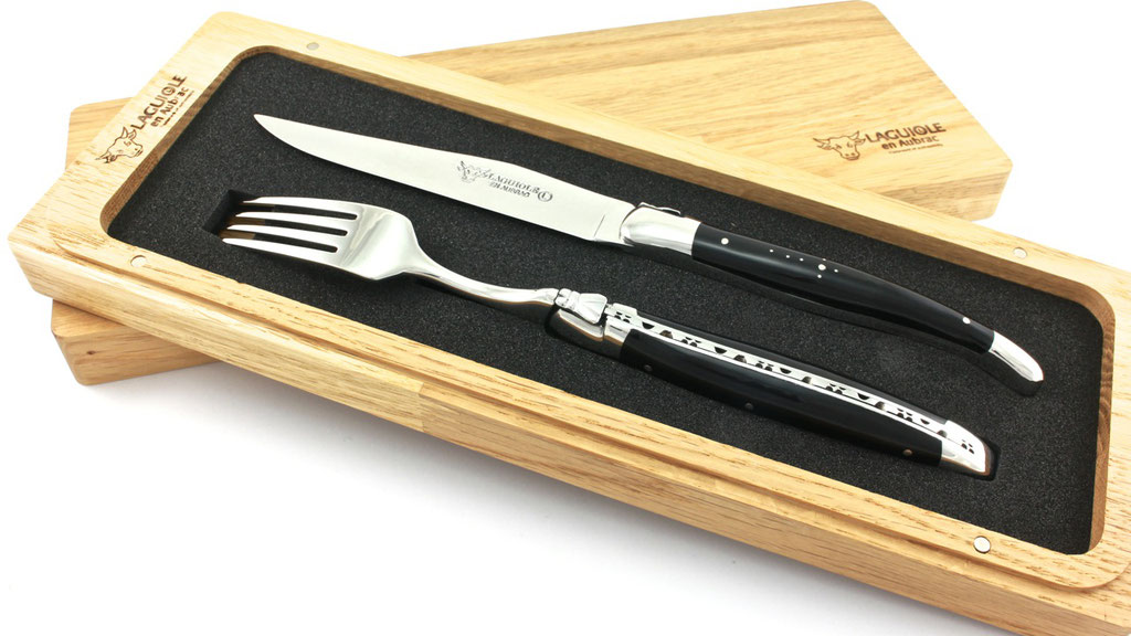 laguiole_en_aubrac_bueffelhorn_laguiole_besteck_fuer_zwei_personen_03595b46b928c72 Laguiole en Aubrac Steak Besteck- Set 2-teilig