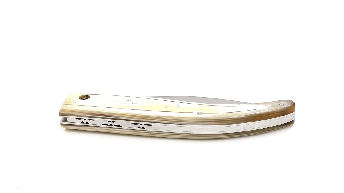 Saladini knife MAREMMANO A FOGLIA horn tip