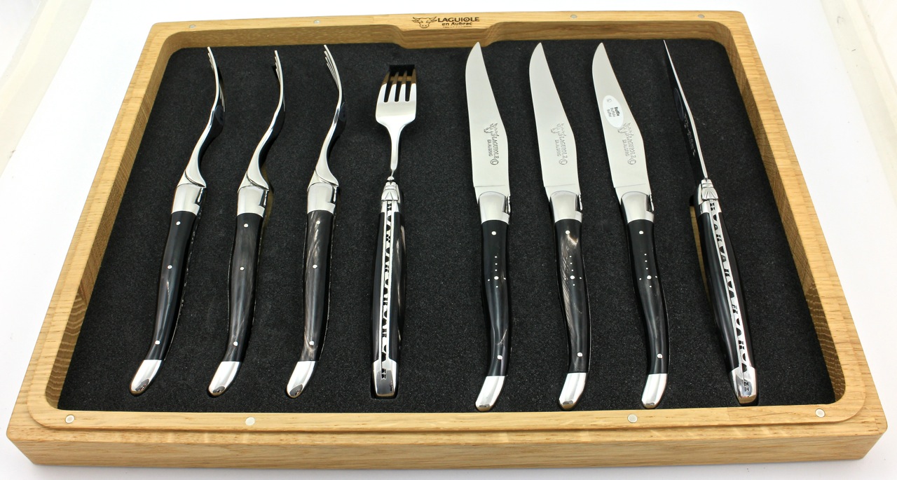 8er-Box-BUI-3 Laguiole en Aubrac 8-teiliges Laguiole Besteckset Büffelhorn für 4 Personen