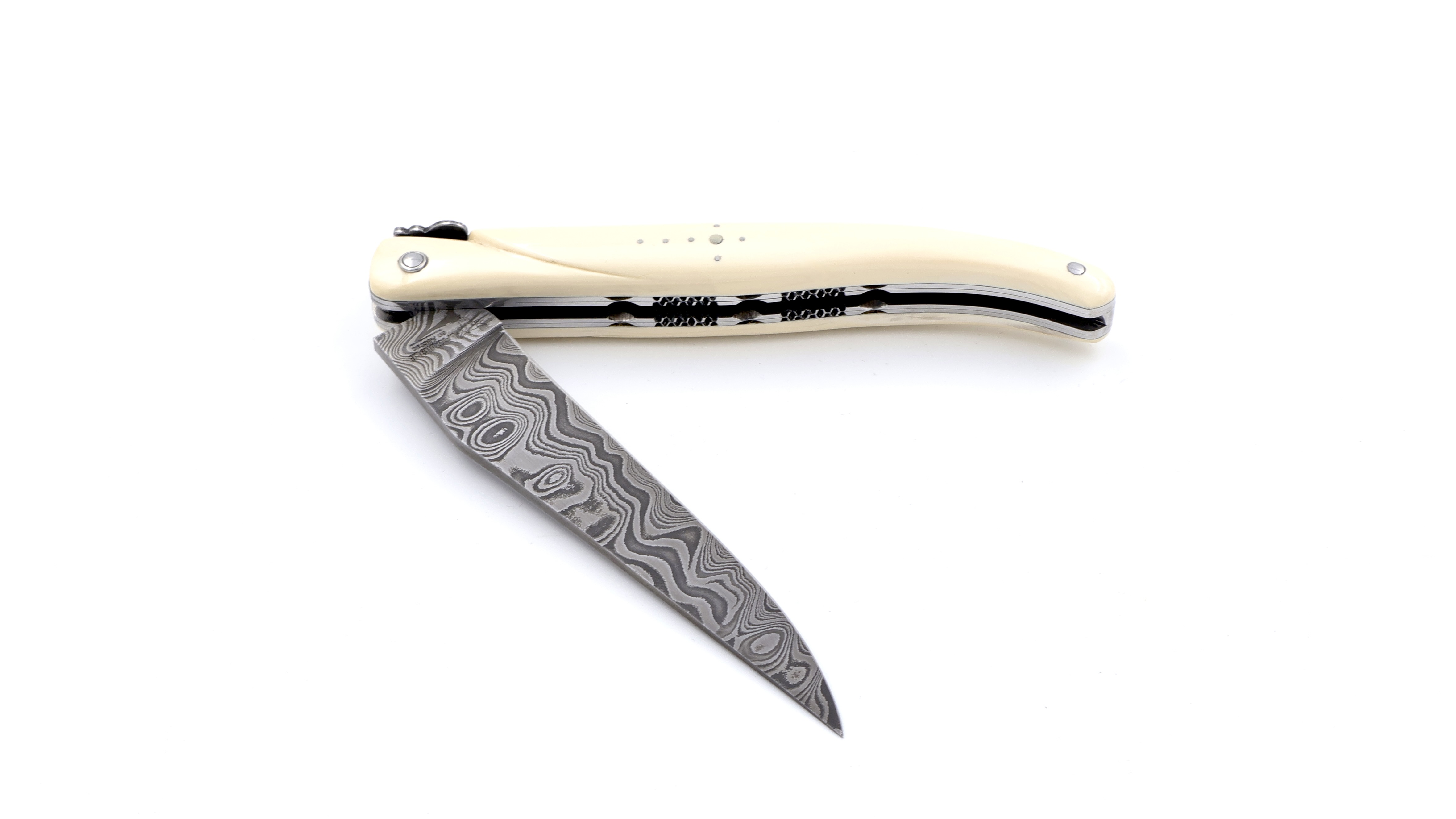 Laguiole en Aubrac double plates knife damascus Mammoth ivory full handle 12 cm