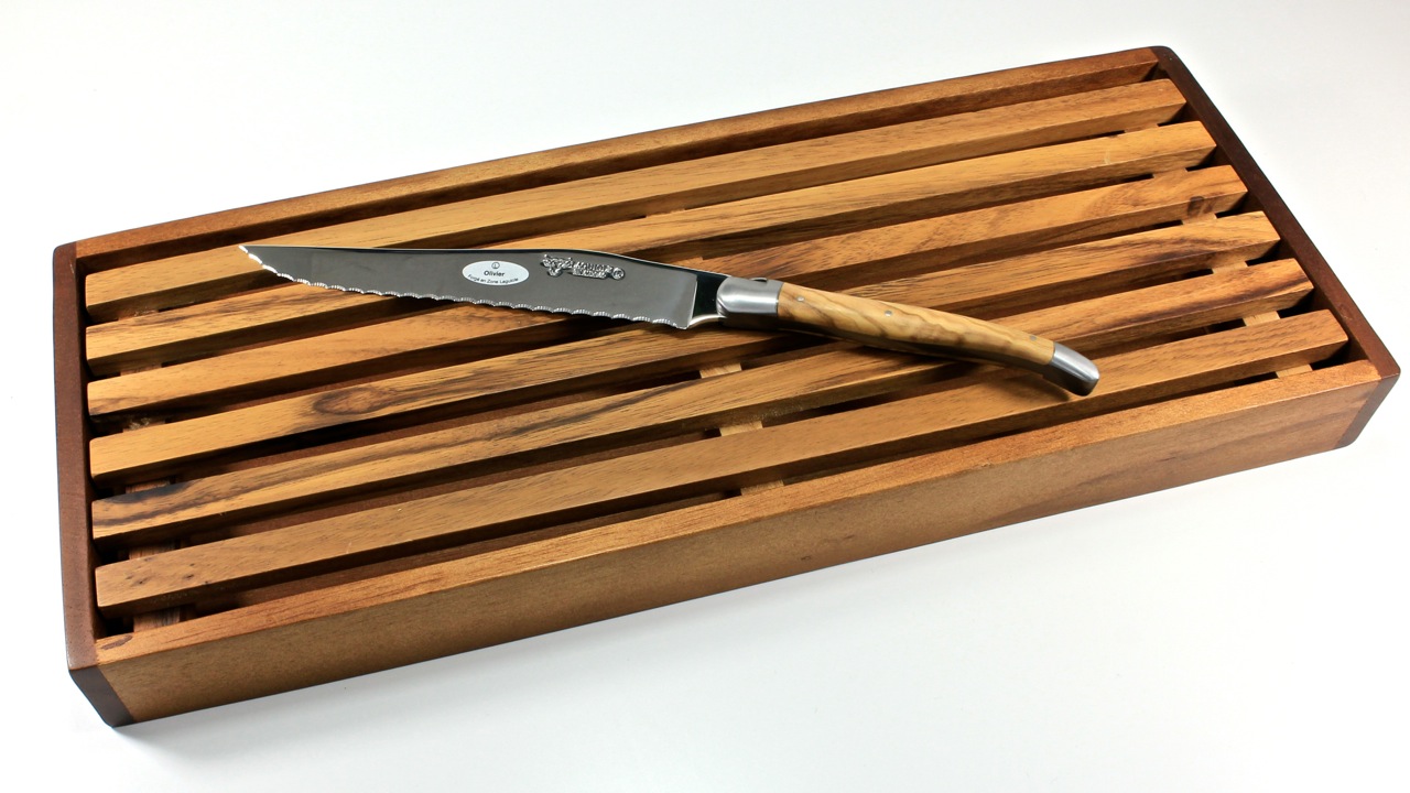 Laguiole en Aubrac Olive Laguiole Brotmesser mit Schneidebrett