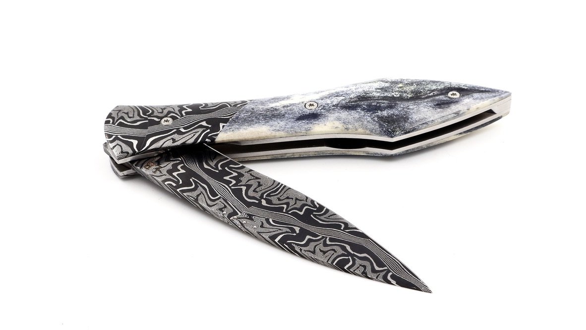 Laraud Blades L’Oegopsyde fossil caribu handforged mosaikdamascus