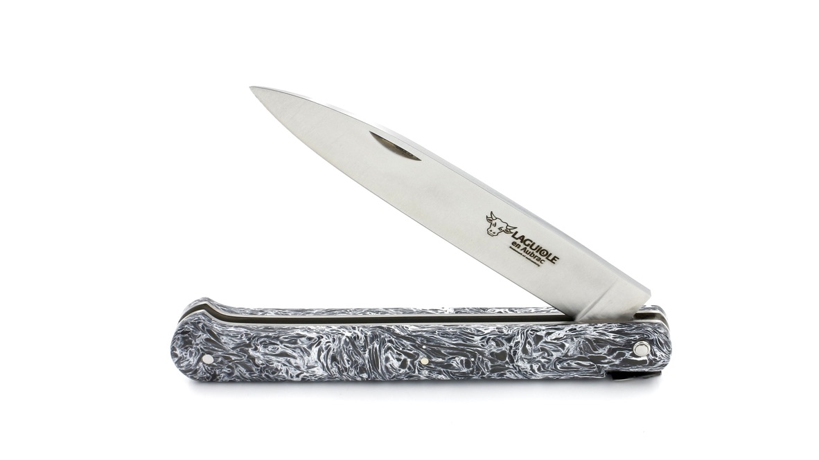 5C1A4E58-0AAF-464D-853B-48F8222CA03A_1_105_c Laguiole en Aubrac Meisterstück DROIT - das Gerade - FATCarbon Polar 13 cm