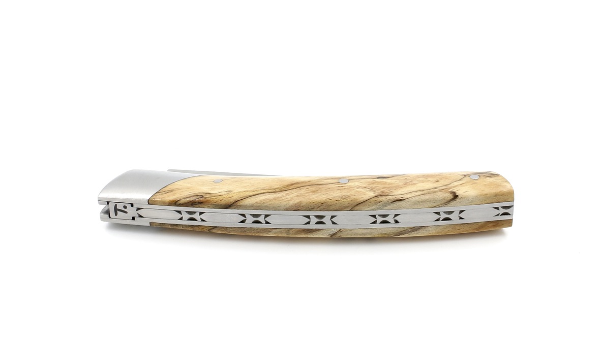 8D5B12BA-AFD6-4A02-AB03-DAE13FBAA507_1_105_c Chambriard Thiers COMPAGNON gestockte Buche