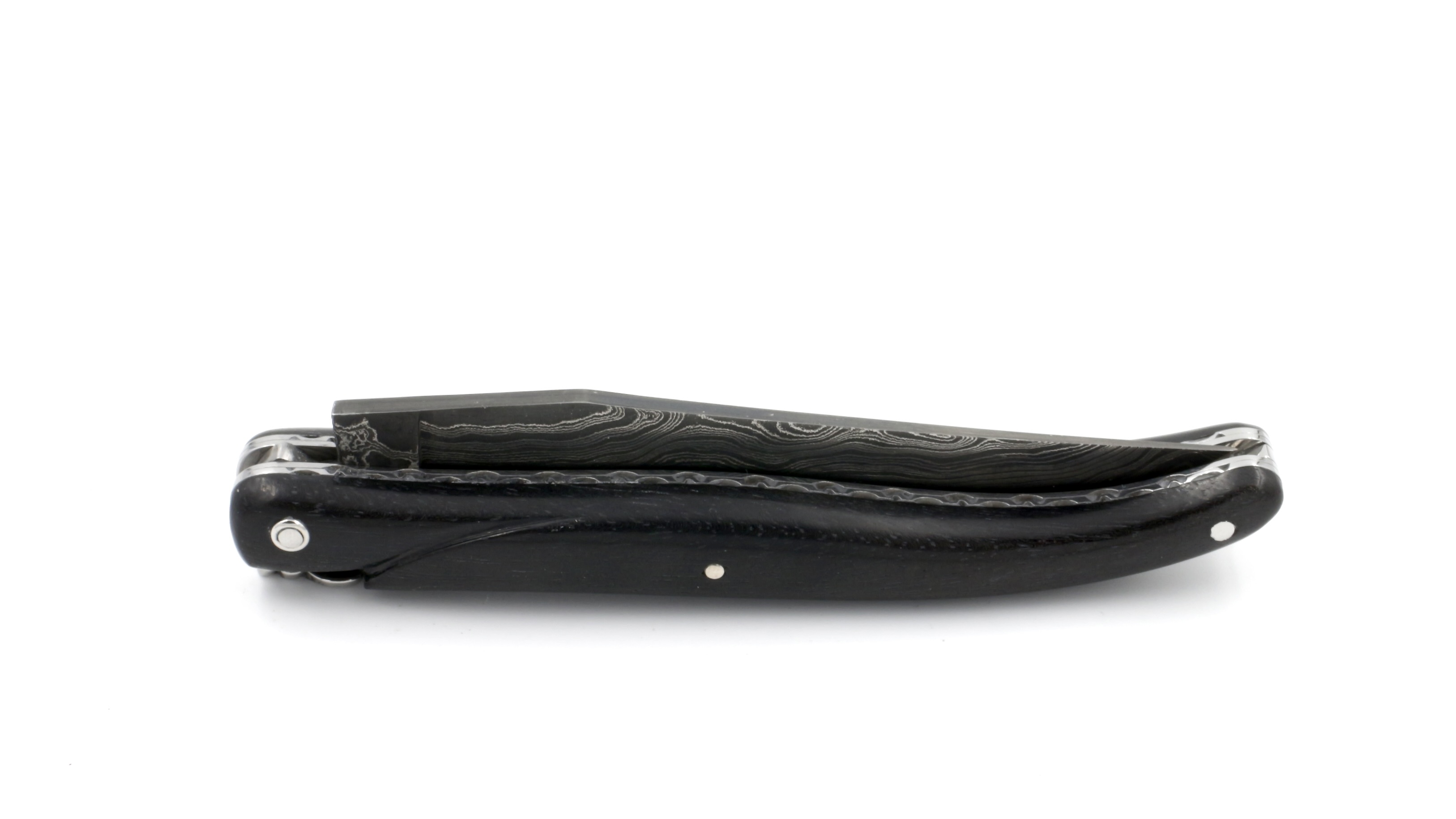 E2BEC897-AF7B-4EC0-8AA7-581BC9C15463_1_201_a Laguiole en Aubrac Damast Ebenholz massiv Doppelplatine 12 cm