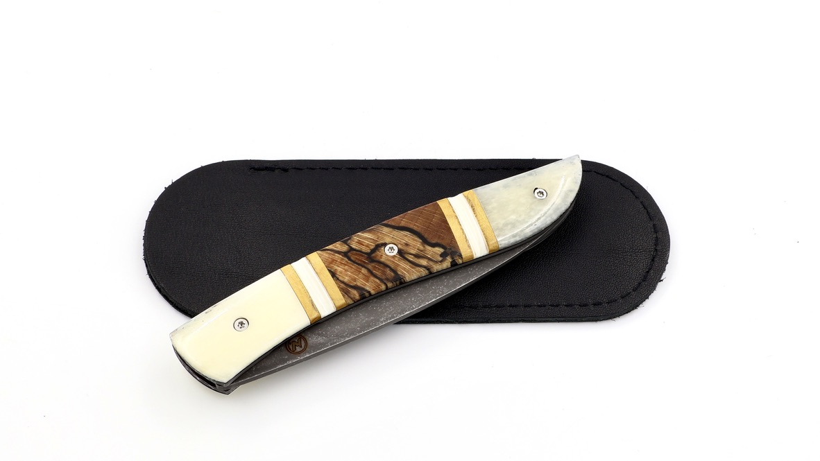 Atelier NÉVÉ Tim Bernard Nordique stonewashed blade, hammered plates