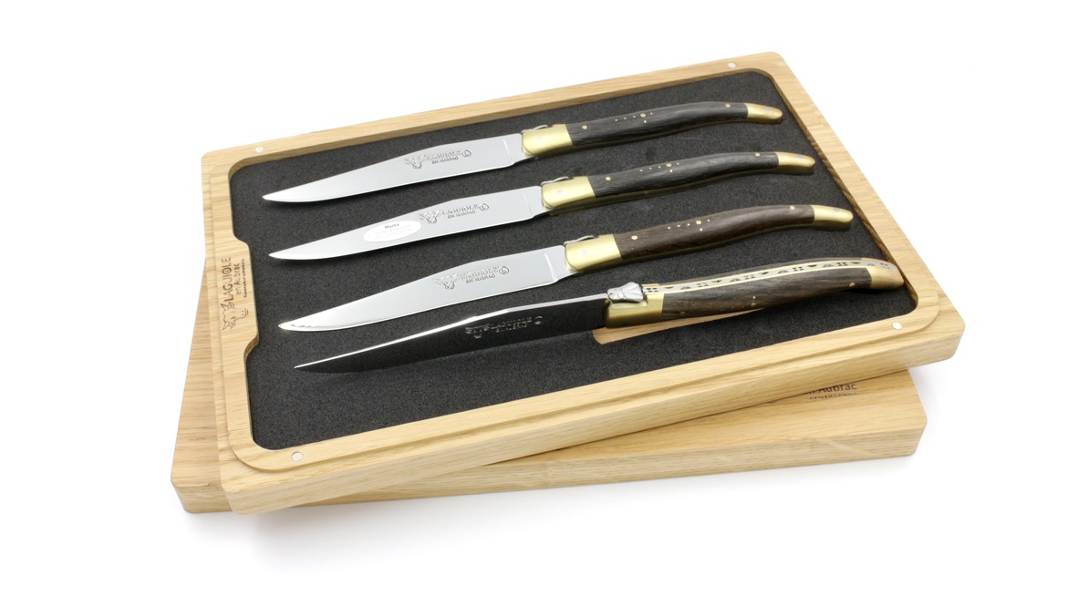 Laguiole en Aubrac fossile Mooreiche Messing Laguiole Steakmesser Set