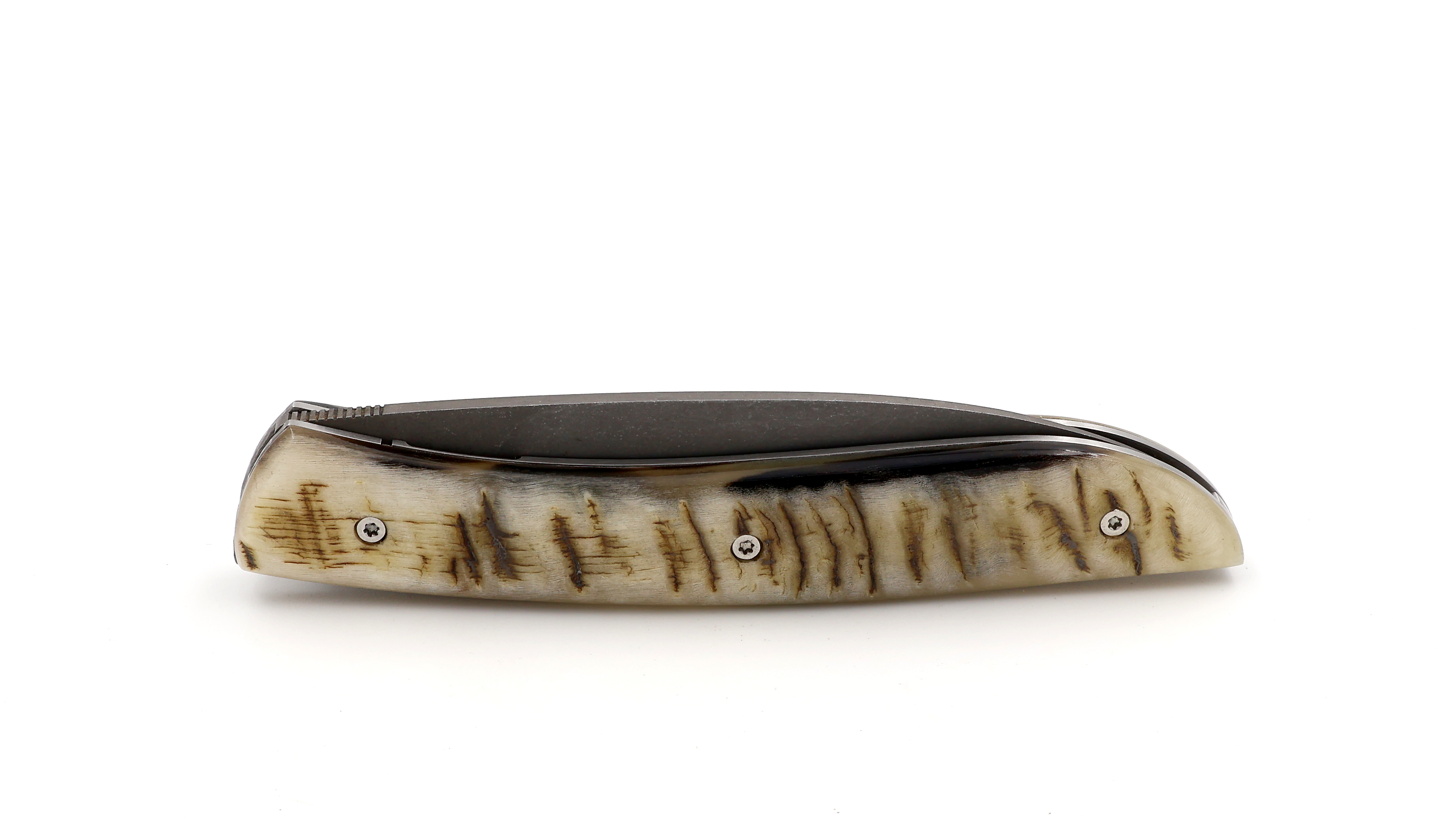 Atelier NÉVÉ Tim Bernard ram horn crust stonewashed blade