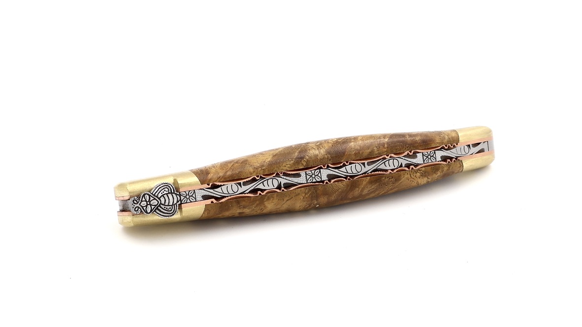 Laguiole en Aubrac BIJOU DSC® Rosendamast Amboina Wurzelholz guillochierte Platine 12 cm