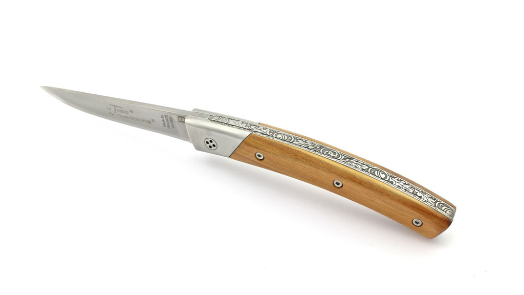 image-18 Claude DOZORME Thiers SECRET juniper chiseled plates