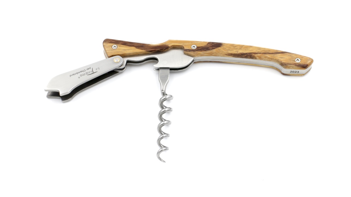B953221B-714D-4E5F-845F-E12DDC2E2267_1_105_c Chambriard La Paulée Thiers Sommeliermesser Serpent wood