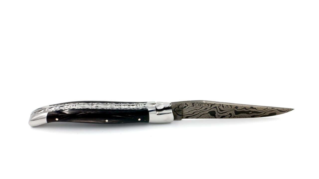 Laguiole en Aubrac double plate knife damascus buffalohorntip 12 cm