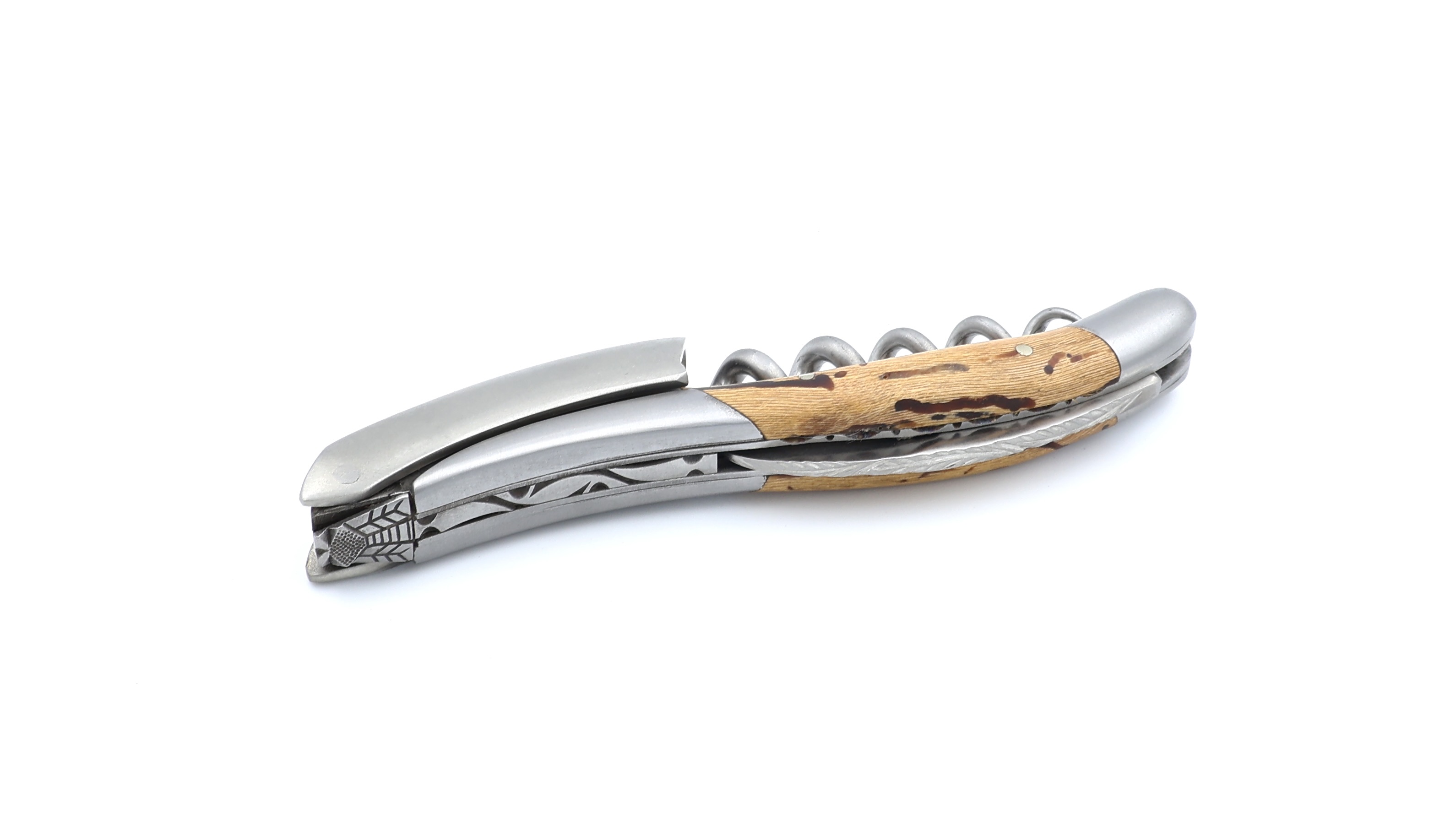 Laguiole en Aubrac Laguiole Sommelier knife with guillochage, special bee