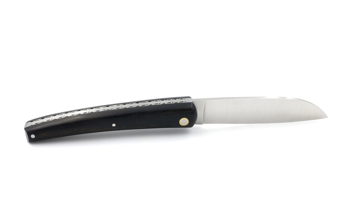 D552C931-F996-42A2-B868-B43D1B8125AE_1_105_c Liadou du Vallon® PETIT guillochiert Winzermesser Ebenholz 10,5 cm