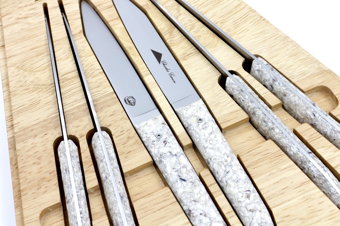 Charles Canon Le TERRIL Steakknives set of six oyster shell stabilized