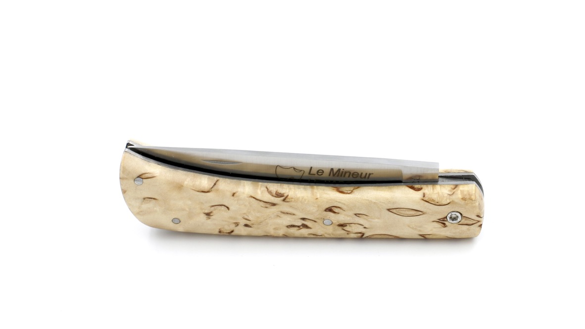 C853D028-6DD6-45A2-ABA6-F0AD253CCC28_1_105_c AU SABOT LE MINEUR Norwegische Maserbirke