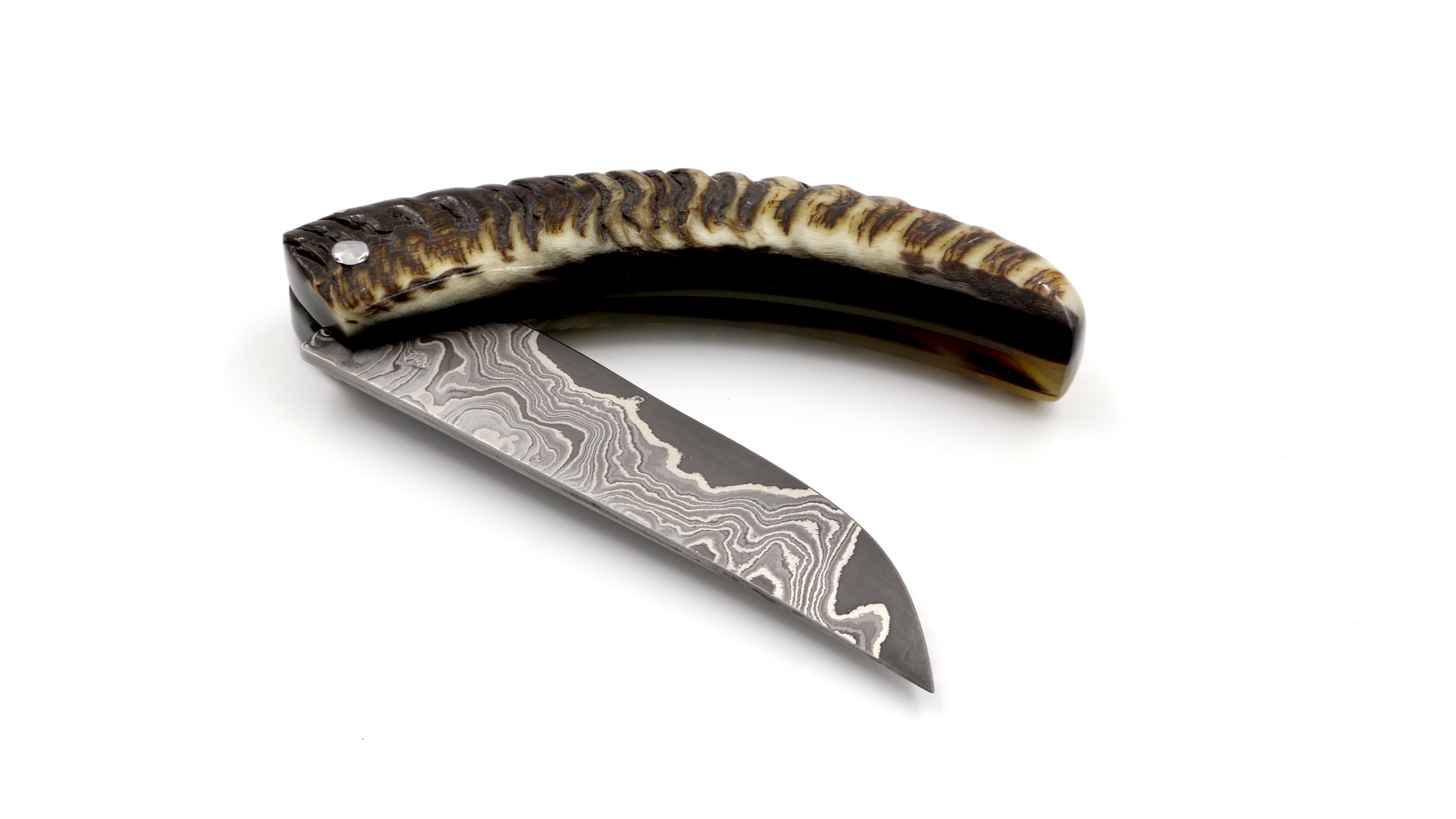 Coutellerie du Lotus Cornicciolu Widderhorn wilder Damast  Coutellerie du Lotus Cornicciolu Widderhorn wilder Damast