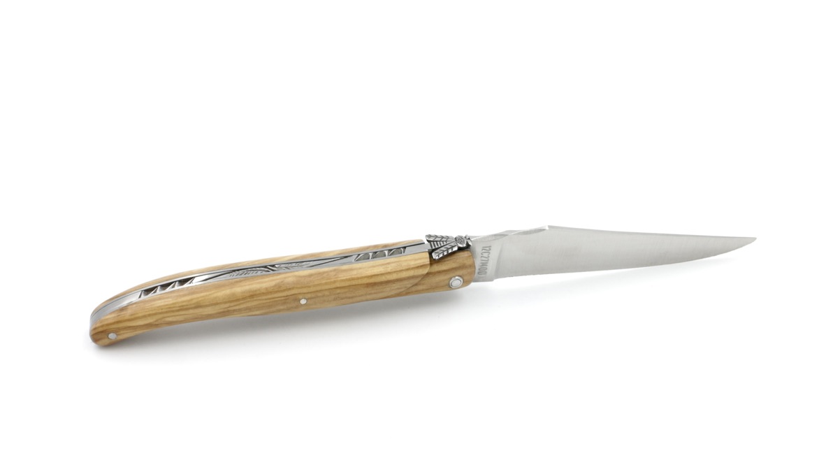 Laguiole en Aubrac Elegance Olive wood full handle 12 cm