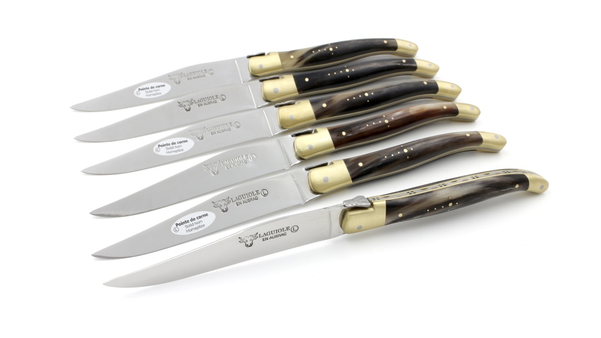 Laguiole en Aubrac steak knives set flamed horn tip brass