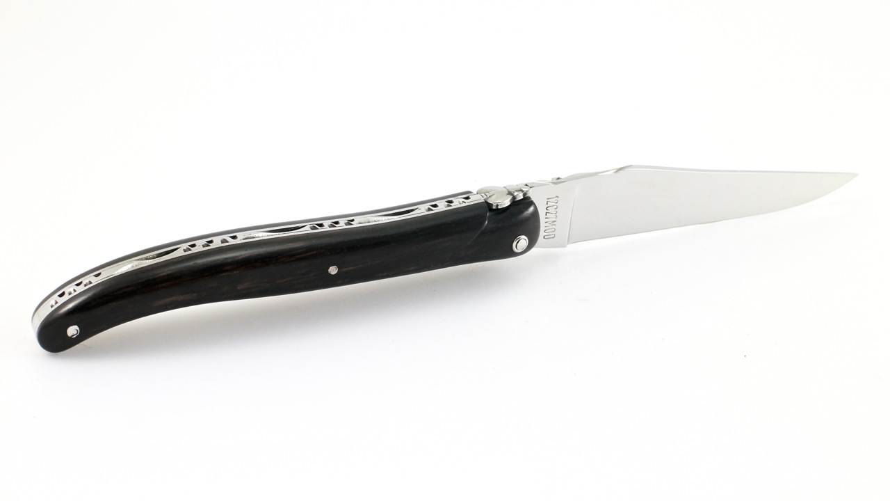 Laguiole en Aubrac ebony full handle 12 cm