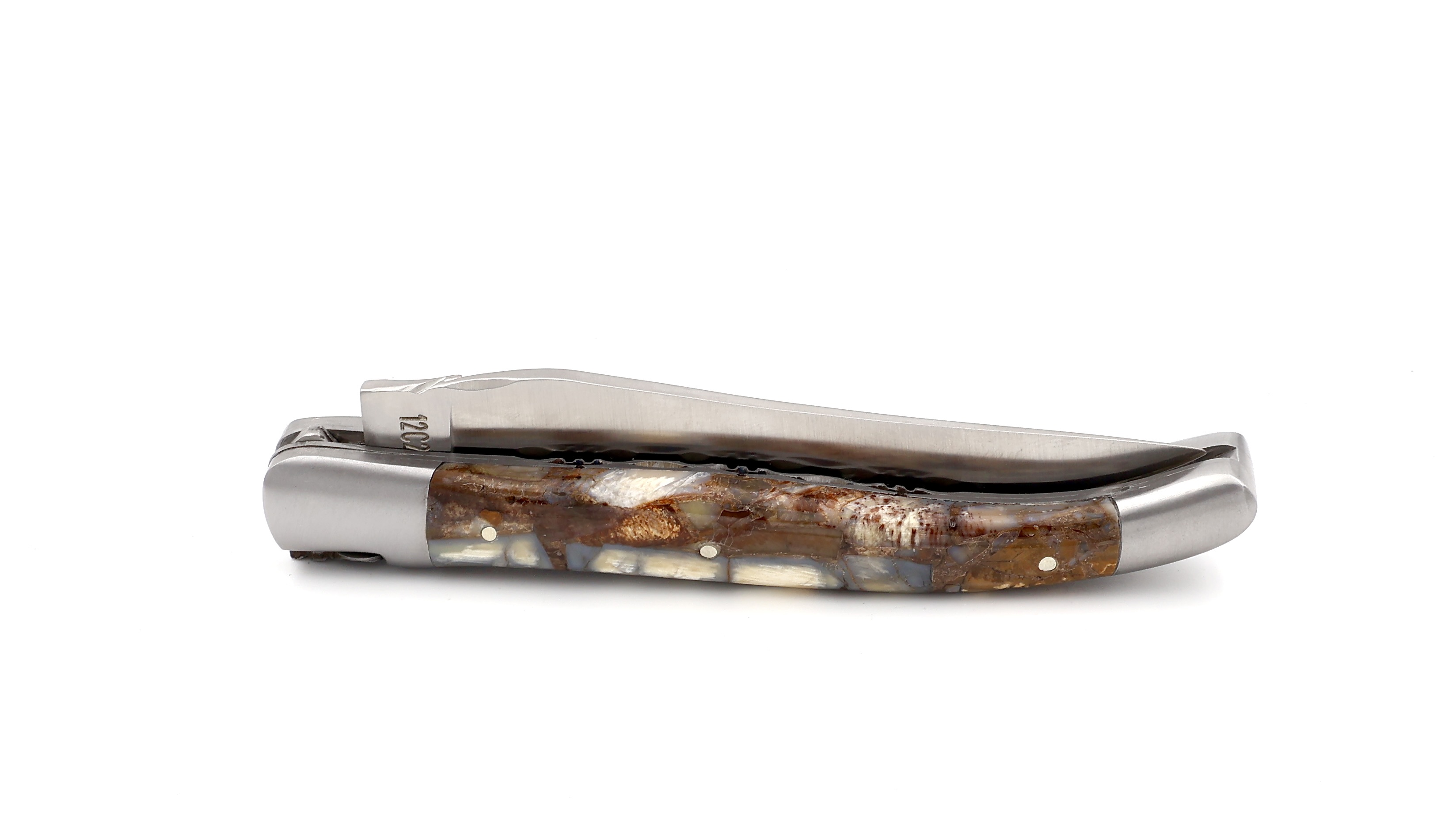 Laguiole en Aubrac Laguiole knife pieces of mammothivory doubelplates 12 cm grey