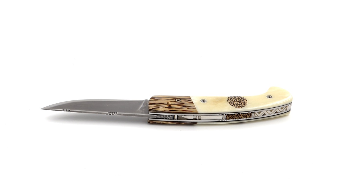 MANU LAPLACE 1515 PETIT  ZULU palmwood and bone 