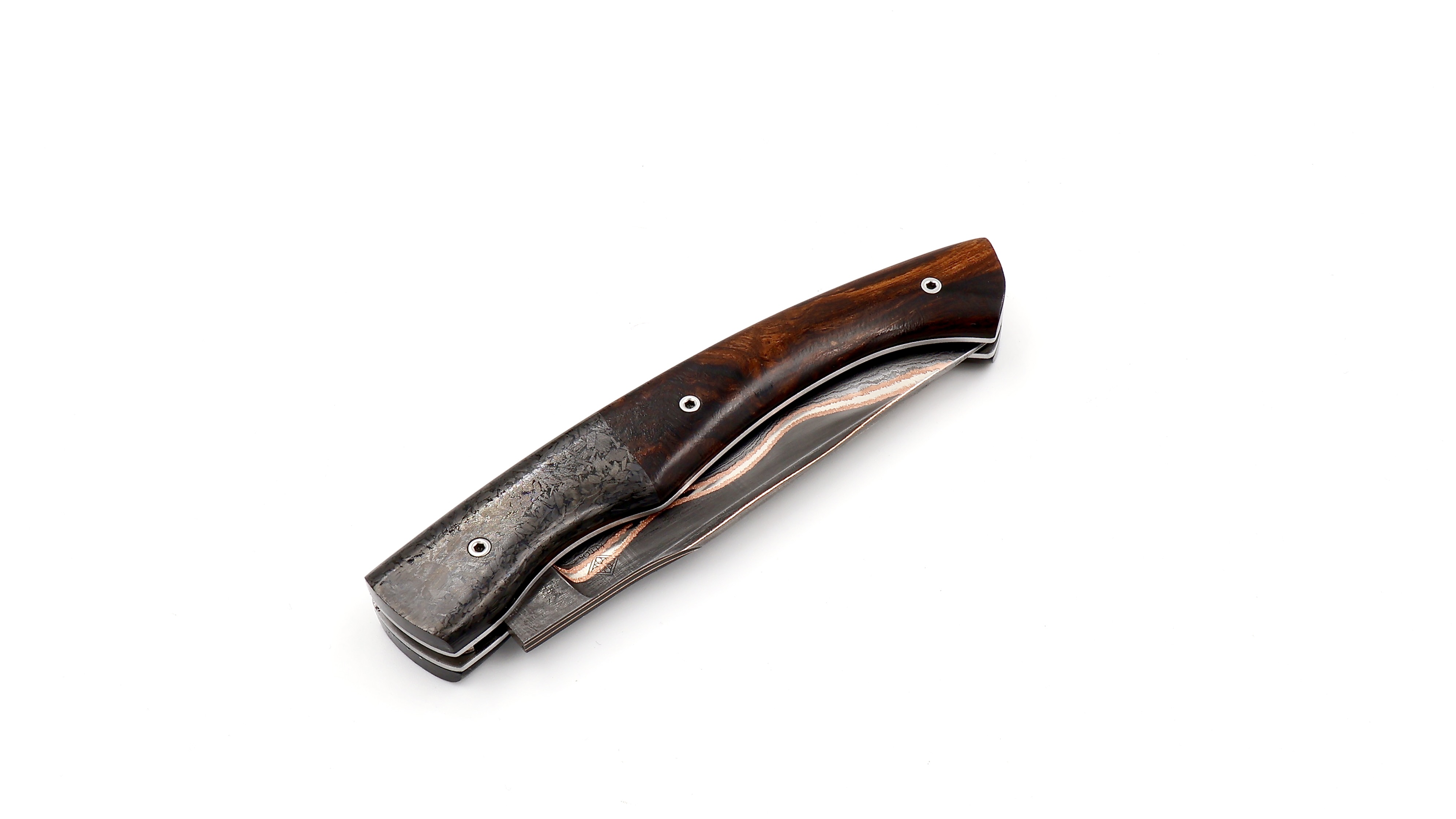 KLEOS Taschenmesser LYKOS Karbon/Wüsteneisen Wurzelholz Baker Forge Volcanic River Damastklinge 