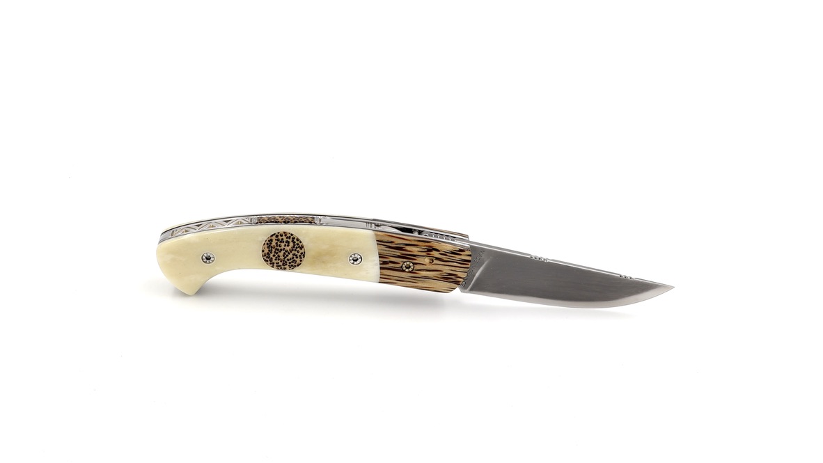 MANU LAPLACE 1515 PETIT  ZULU palmwood and bone 