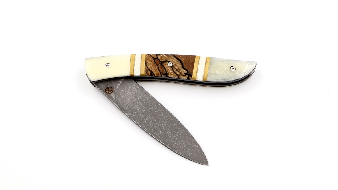 Atelier NÉVÉ Tim Bernard Nordique stonewashed blade, hammered plates