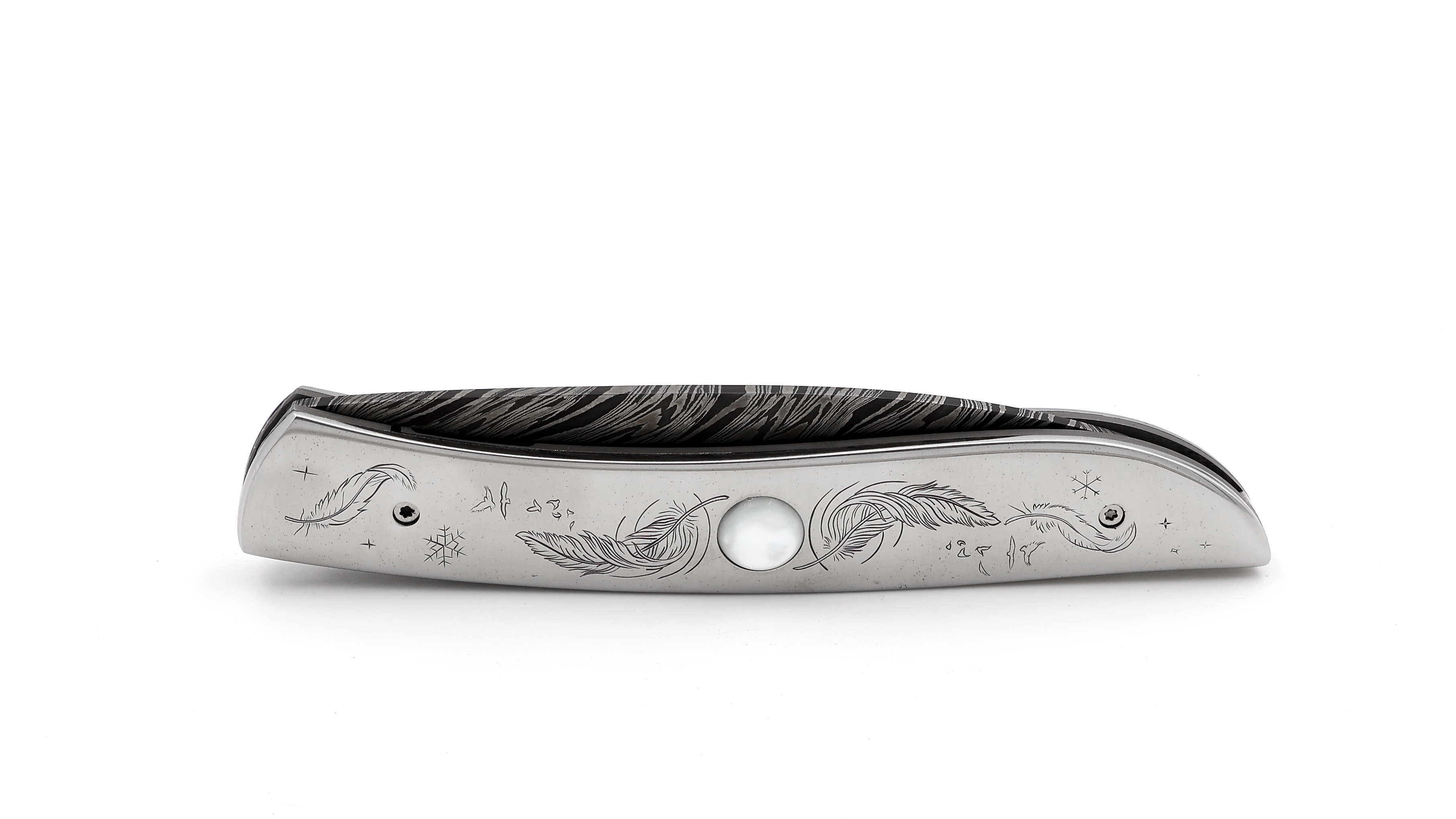 Atelier NÉVÉ Tim Bernard unique piece with feather damascus blade