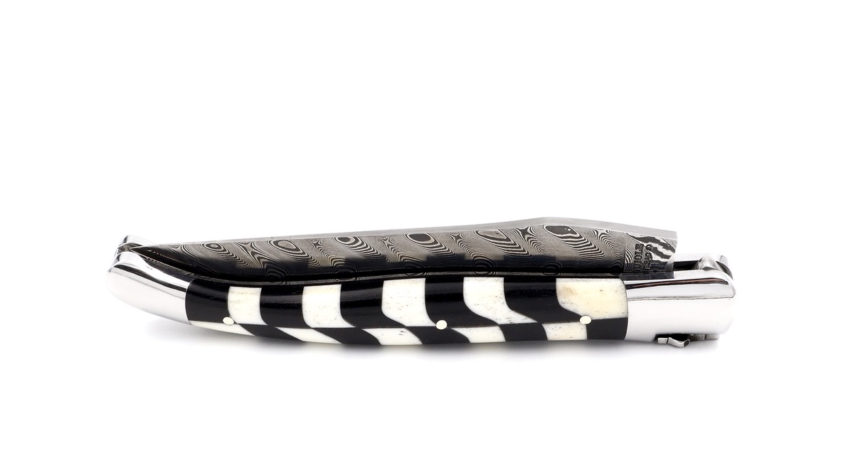 Laguiole en Aubrac Freimaurer Knochen/Ebenholz Marqueterie DSC® Carbondamast 12 cm Laguiole en Aubrac Freimaurer Knochen/Ebenholz Marqueterie DSC® Carbondamast 12 cm