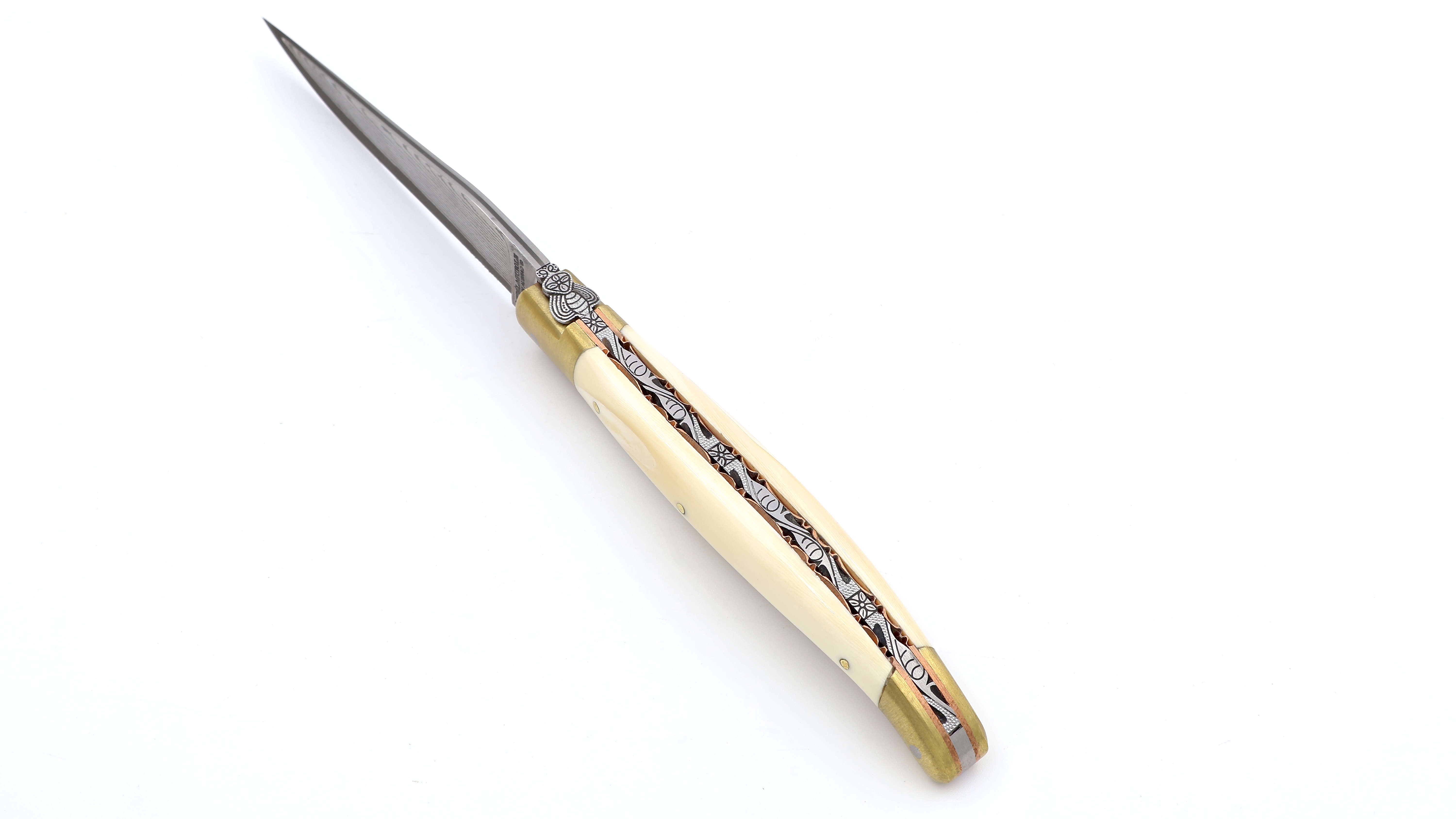 Laguiole en Aubrac jap. Damastklinge BIJOU Wüstenwarzenschwein Elfenbein guillochierte Platine 12 cm