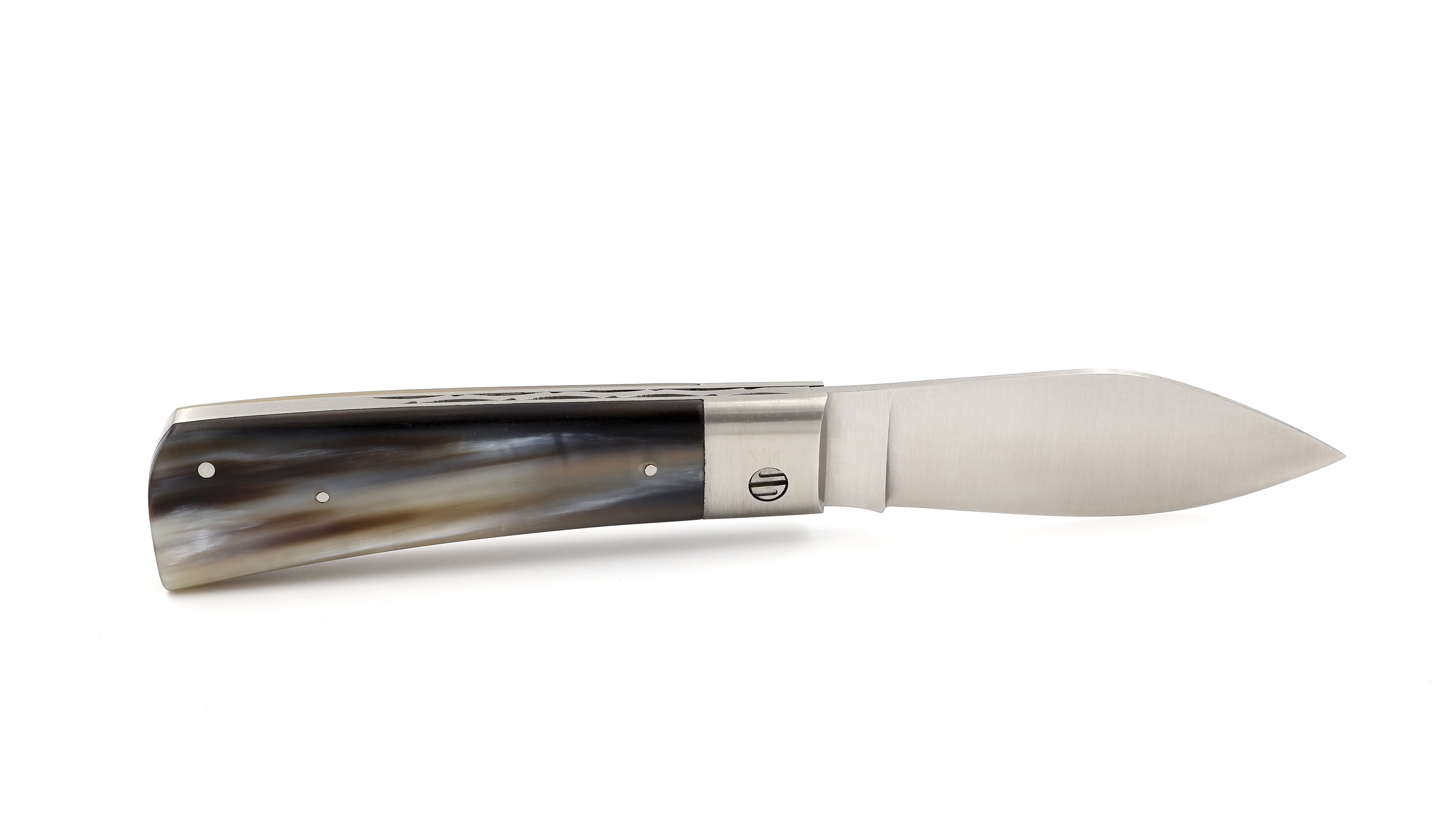 Saladini knife MUGELLANO oxhorn mat