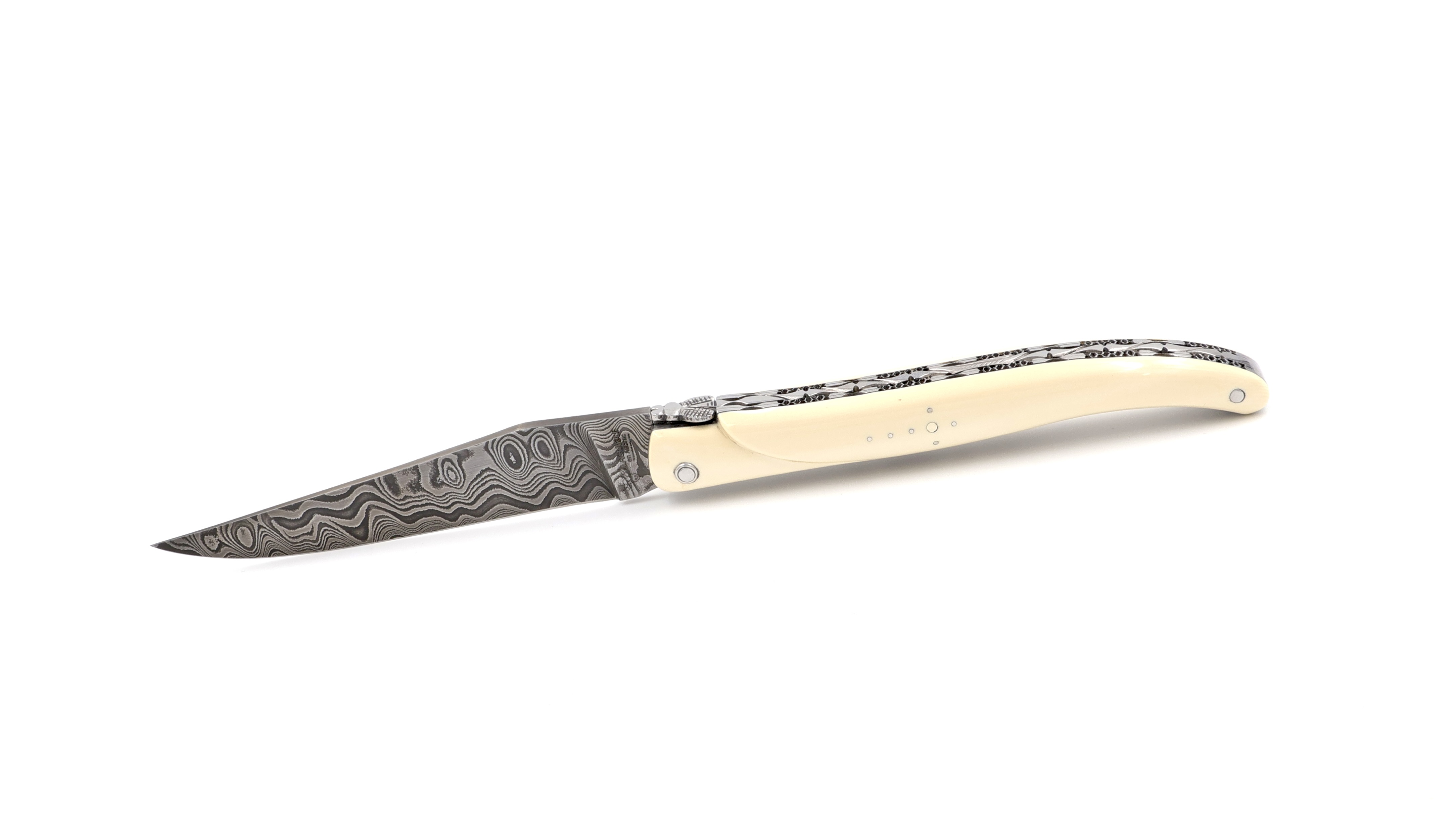 Laguiole en Aubrac double plates knife damascus Mammoth ivory full handle 12 cm