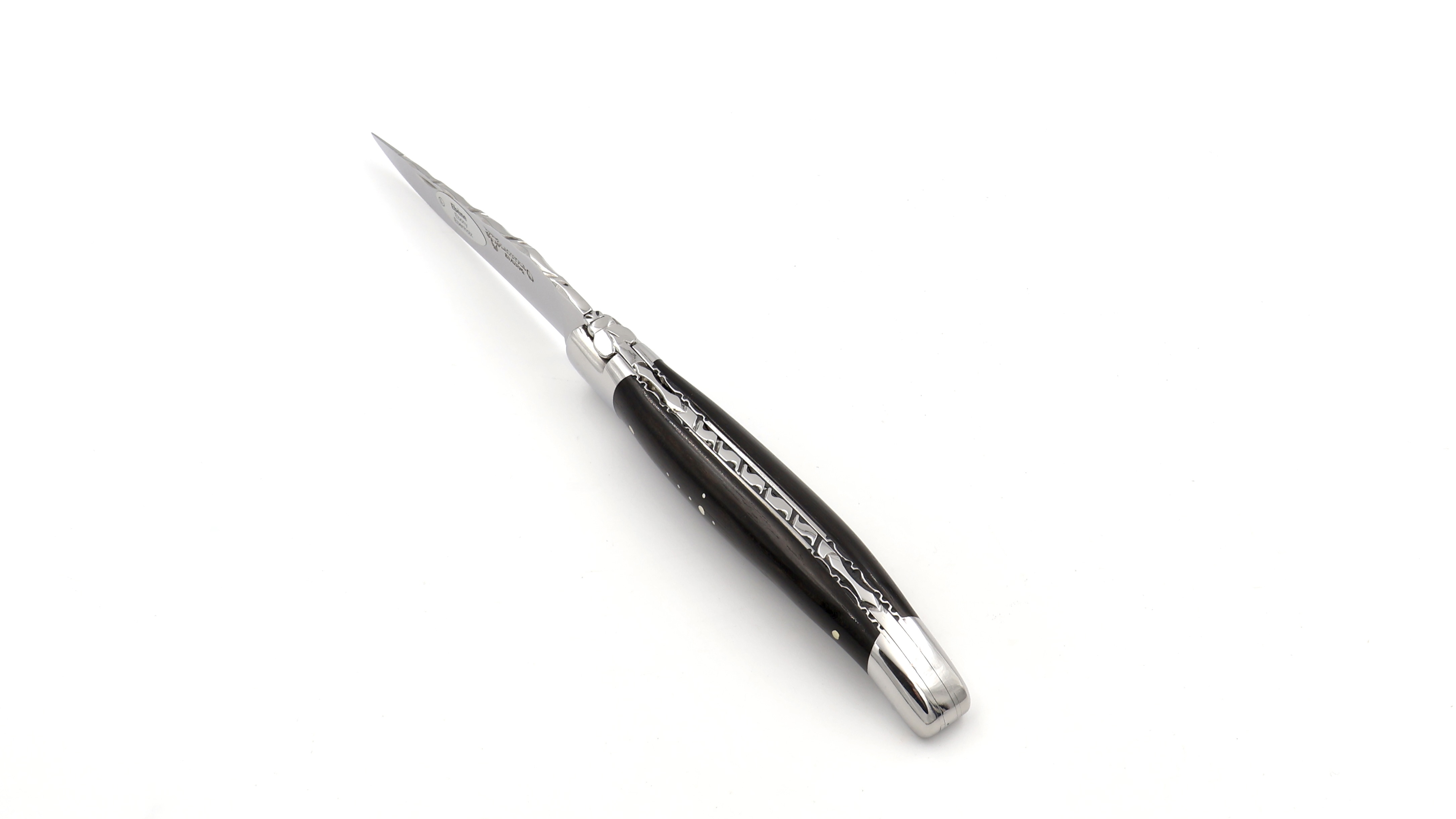 Laguiole en Aubrac Ebony completly chiseled  12 cm