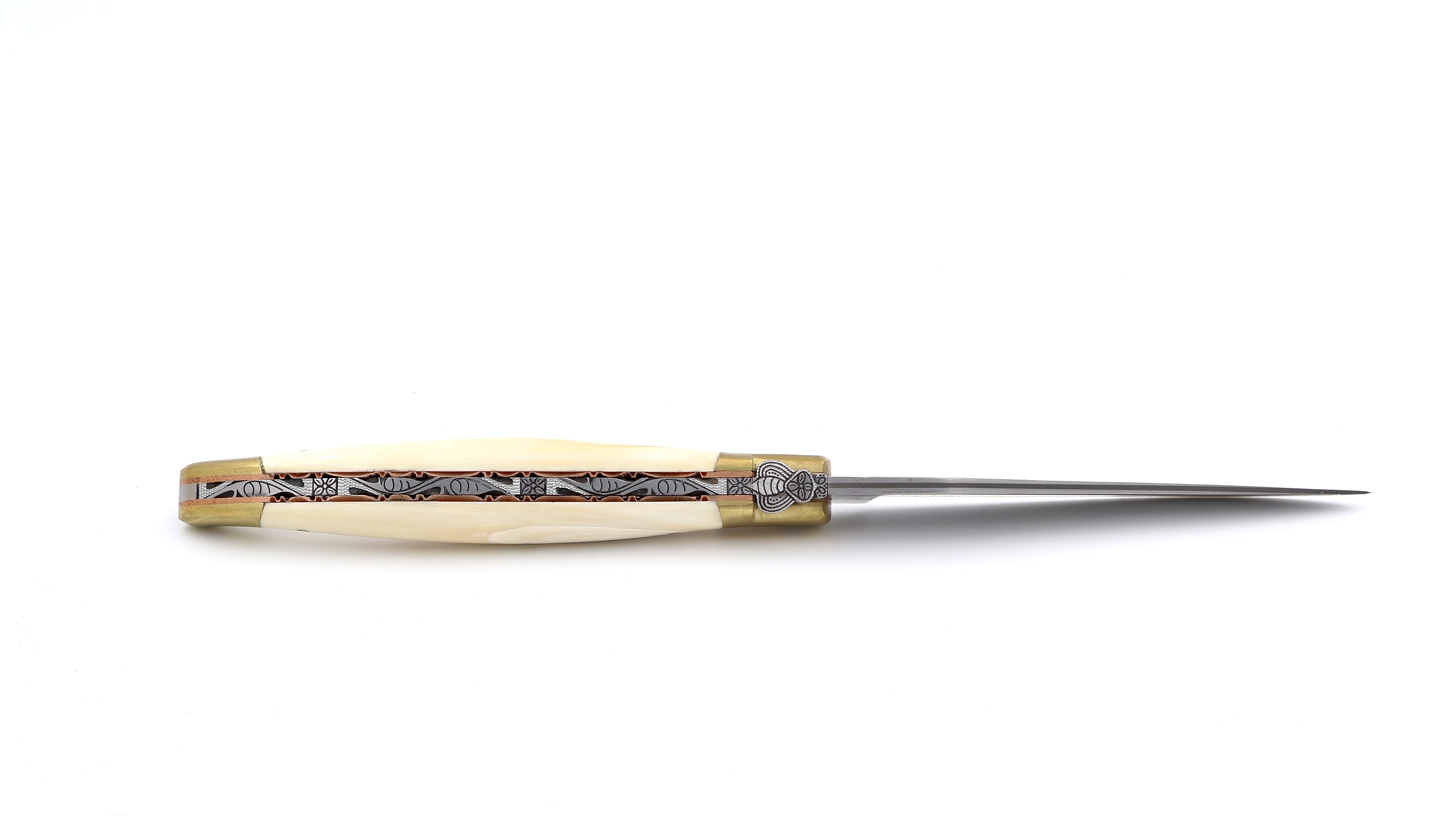 Laguiole en Aubrac jap. Damastklinge BIJOU Wüstenwarzenschwein Elfenbein guillochierte Platine 12 cm