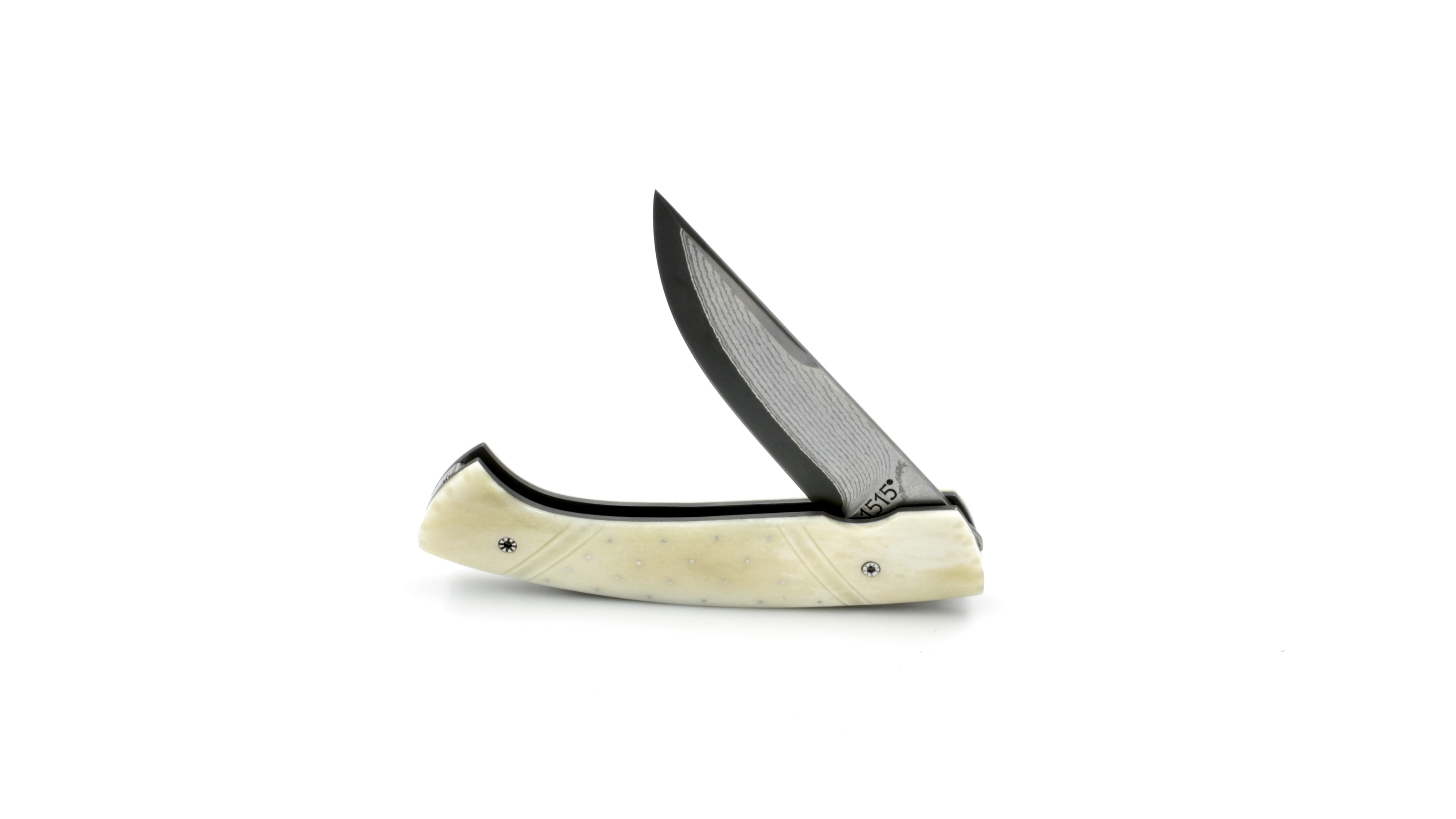 B906F43D-F18F-47C8-B179-5430935F9EE6_1_201_a MANU LAPLACE 1515  INUIT CLOUTÉ Rentierknochen VG10 Damast