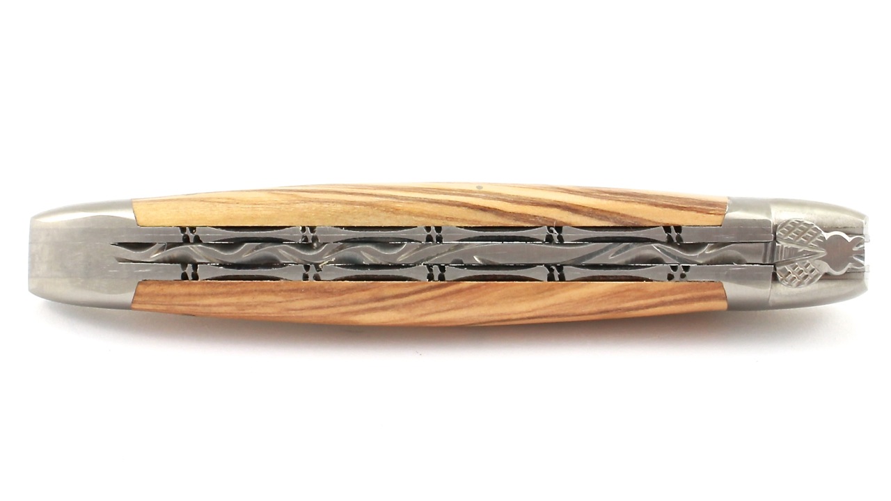 Laguiole en Aubrac doubleplate knife Olive wood 12 cm