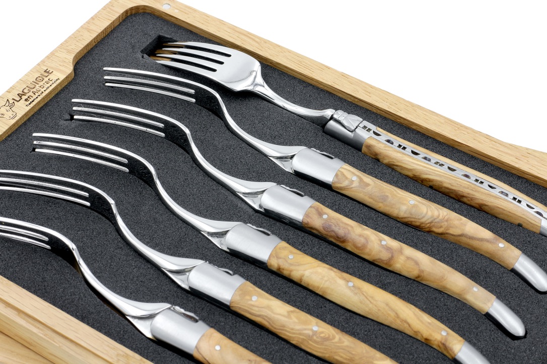 Laguiole en Aubrac Laguiole forks Olive wood