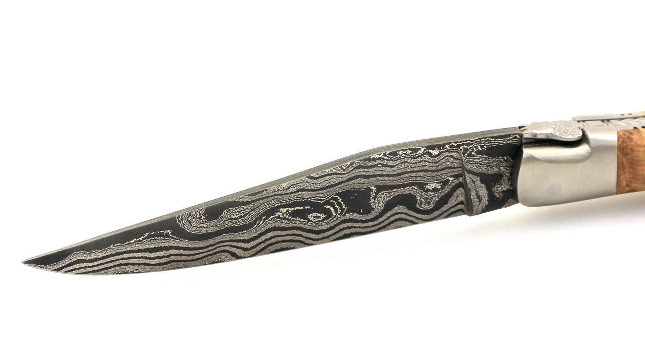 Laguiole en Aubrac double plate knife damascus Juniper 12 cm