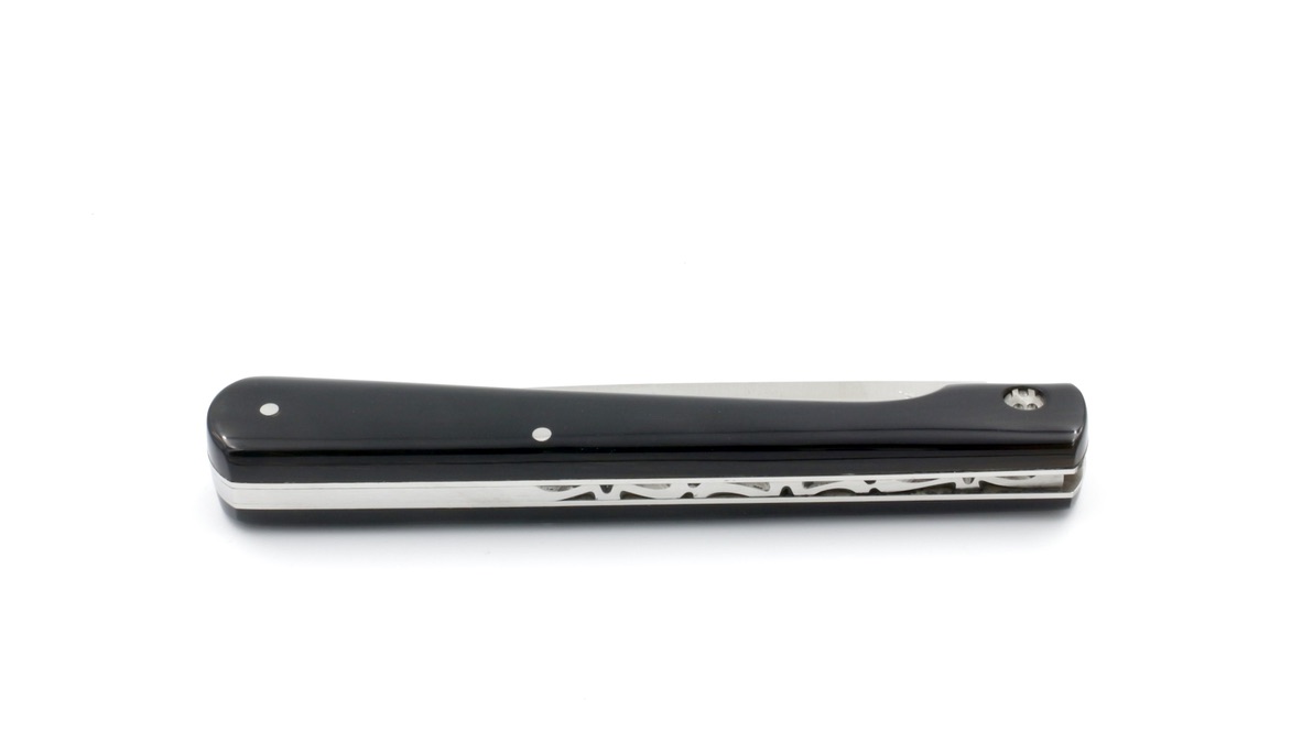 34EFC986-1626-44CC-A910-6DB1AEA269CF_1_105_c Saladini knife VENDETTA buffalo horn