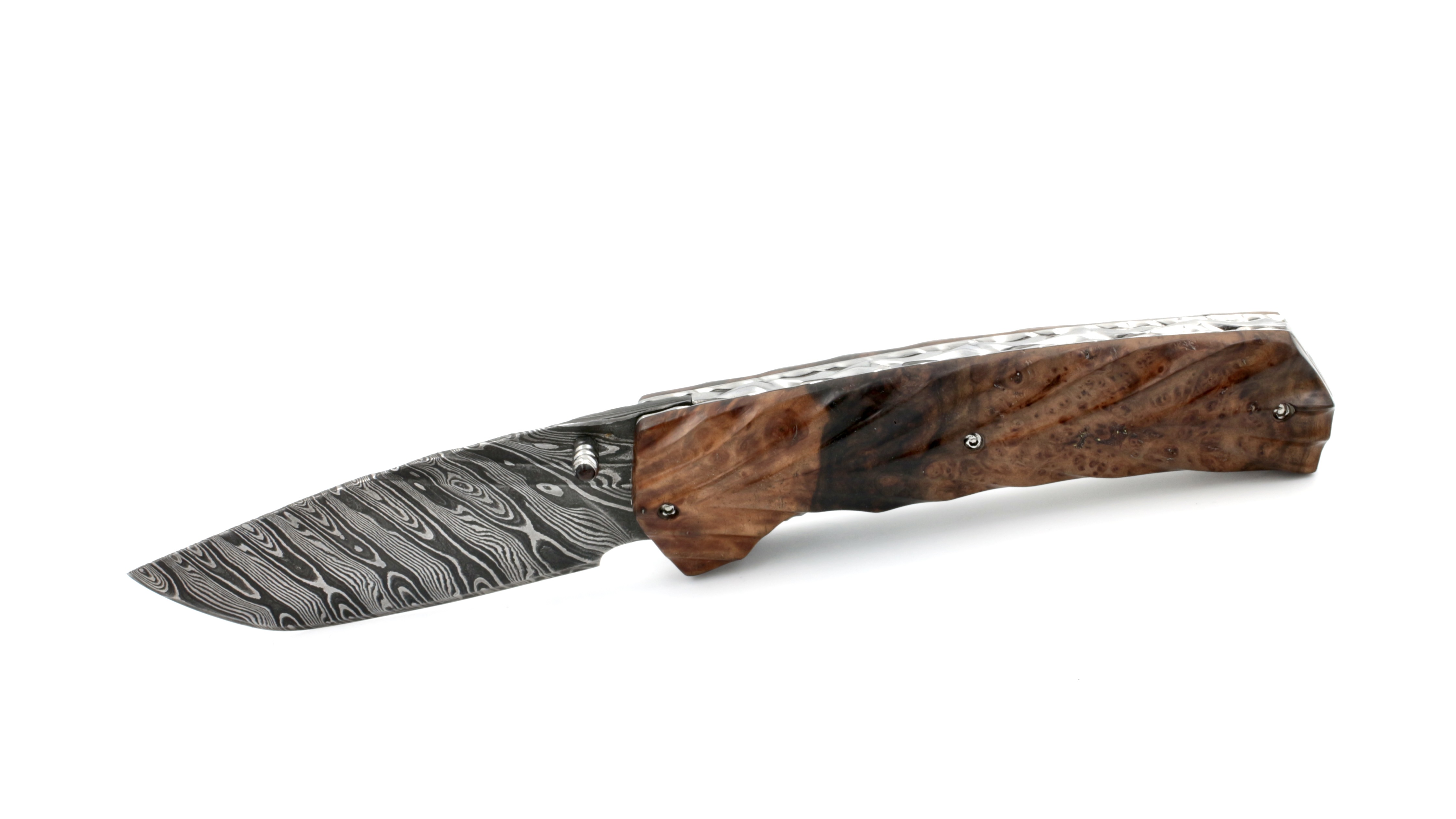 Oliver Moretti linerlock knife damascus blade walnut burlwood