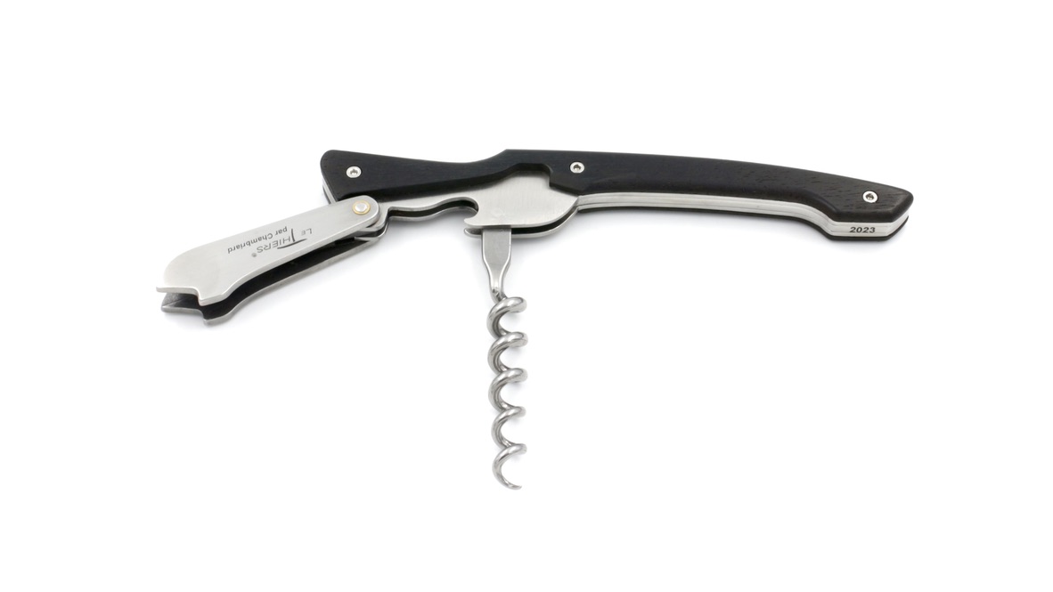 02EE5912-E026-4058-A601-6324FB5FFB59_1_105_c Chambriard La Paulée Thiers Sommeliermesser Ebenholz